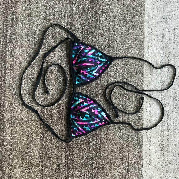 PINK Reversible Black and Patterned Bikini Top - Picture 4 of 4